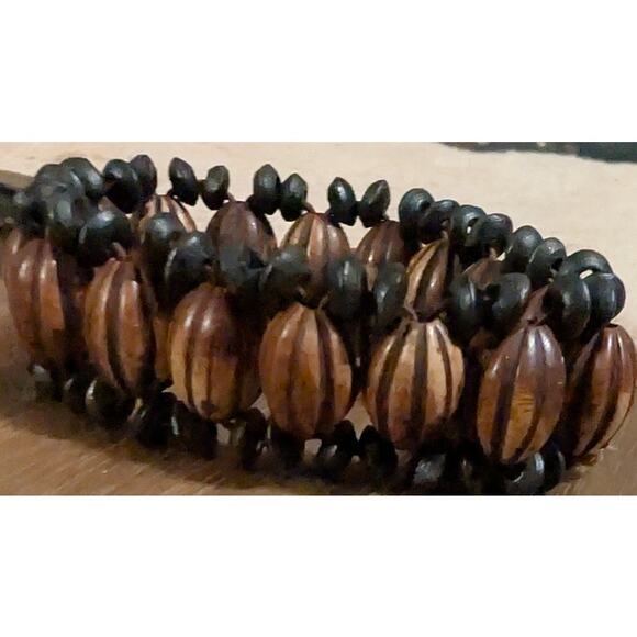 BUNDLE ONLY Vintage Beads Beaded Bracelet Stretch & Free Carved Looking One - Picture 2 of 7